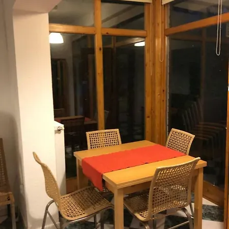 Zrinyi Miklos Utca 7 Nyaralo Ferienhaus *